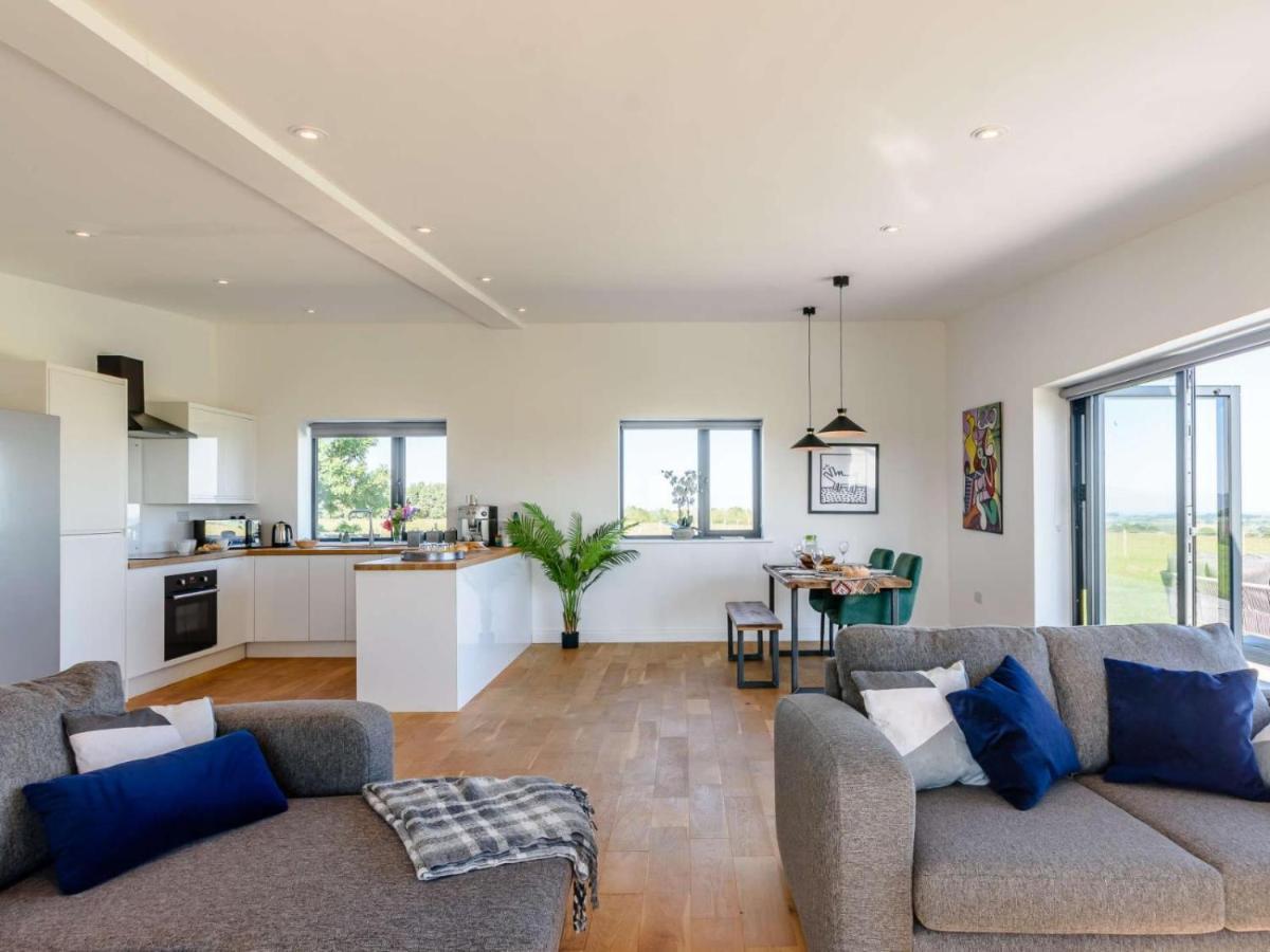 2-Bed Modern Bungalow - Outstanding Country Views هاروغايت المظهر الخارجي الصورة
