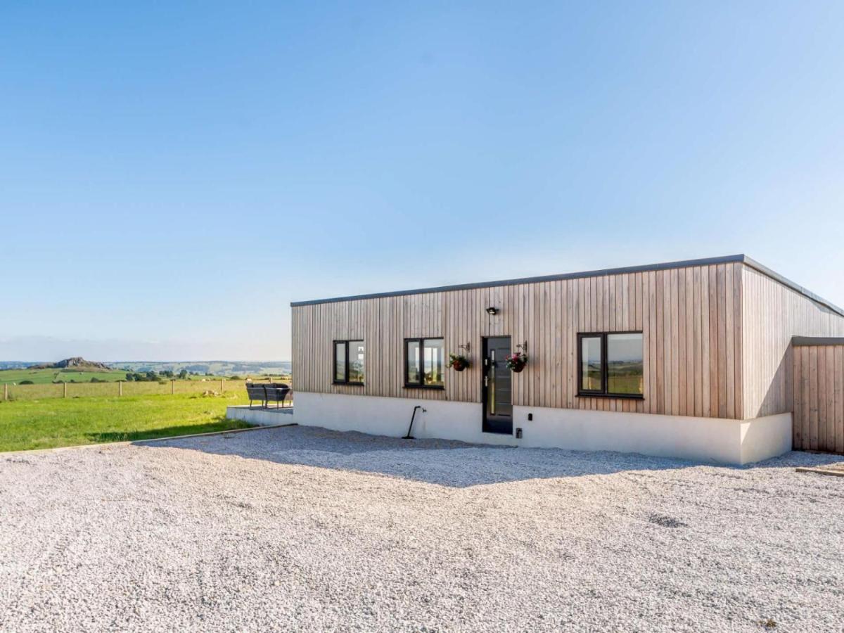 2-Bed Modern Bungalow - Outstanding Country Views هاروغايت المظهر الخارجي الصورة
